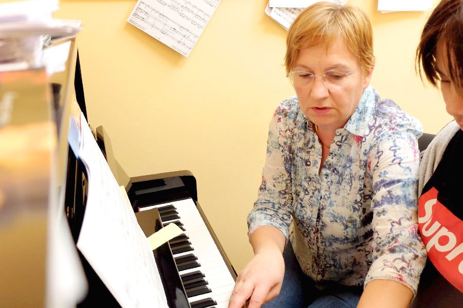 Profesora de música en Tarragona Elisabet-Abelló---piano