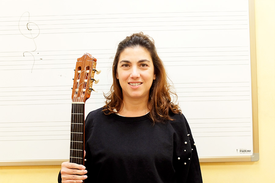 Profesora de música en Tarragona Denise-Guershanik---flauta,-guitarra,-ll.-musical